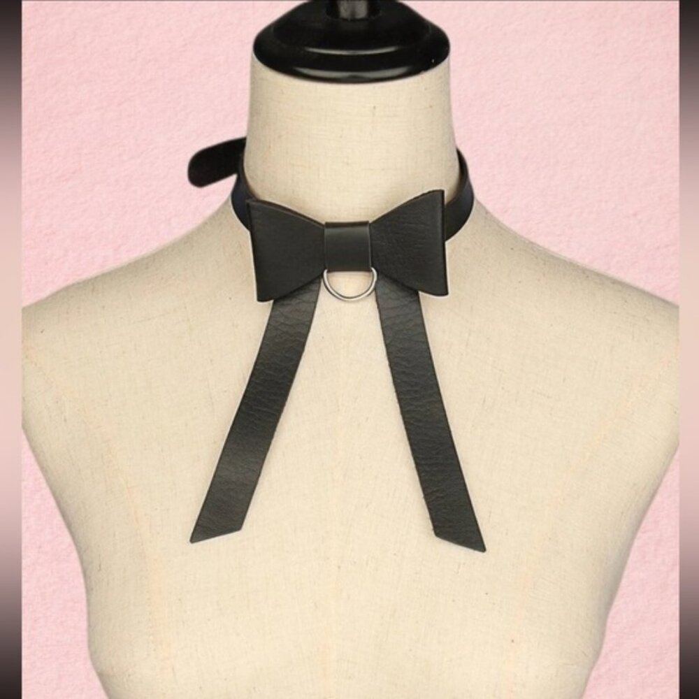 🖤 Awesome O Ring Ribbon Bow Tie Choker 🖤